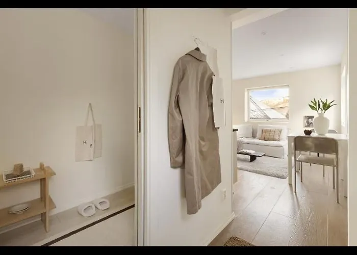 Bright And Modern Close To The Center! 2 Bedroom