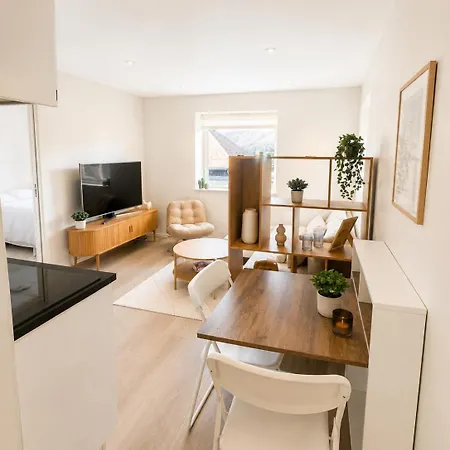 Bright And Modern Close To The Center! 2 Bedroom Апартаменти Берген