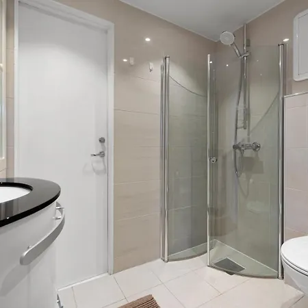 Апартаменти Bright And Modern Close To The Center! 2 Bedroom Берген