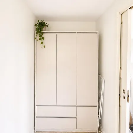 Bright And Modern Close To The Center! 2 Bedroom Апартаменти *