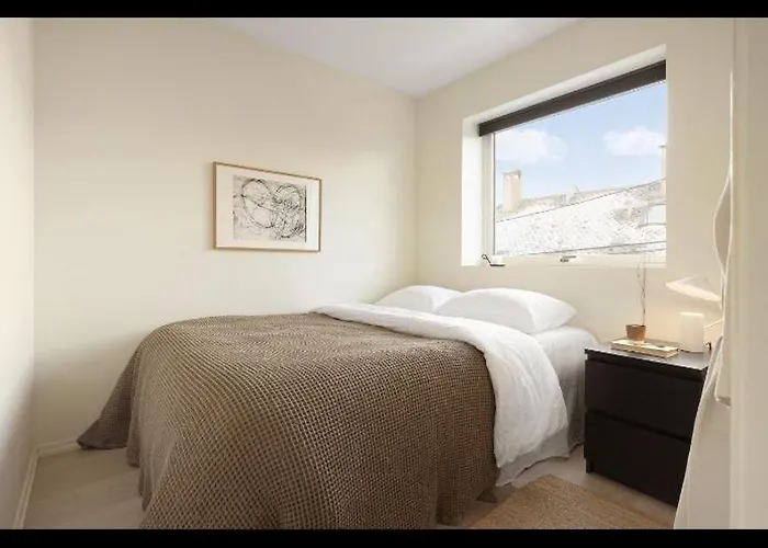 Bright And Modern Close To The Center! 2 Bedroom