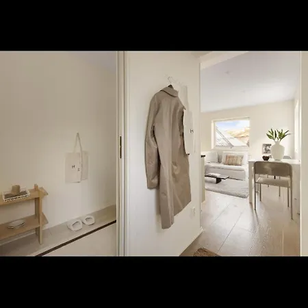 Bright And Modern Close To The Center! 2 Bedroom